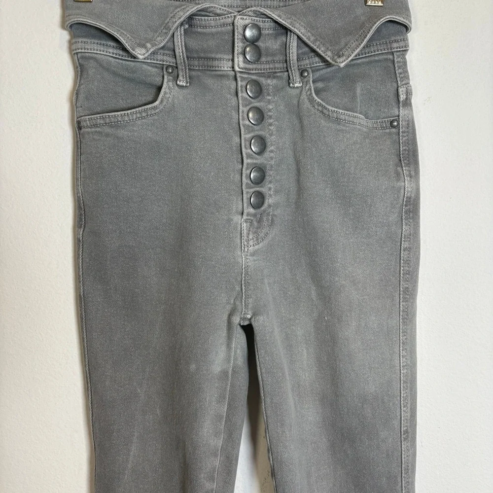 MOTHER The Swooner Exposed Snap Ankle High Waisted Jeans Gray Denim Size 24‎
